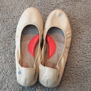 Cream Hush Puppies Flats